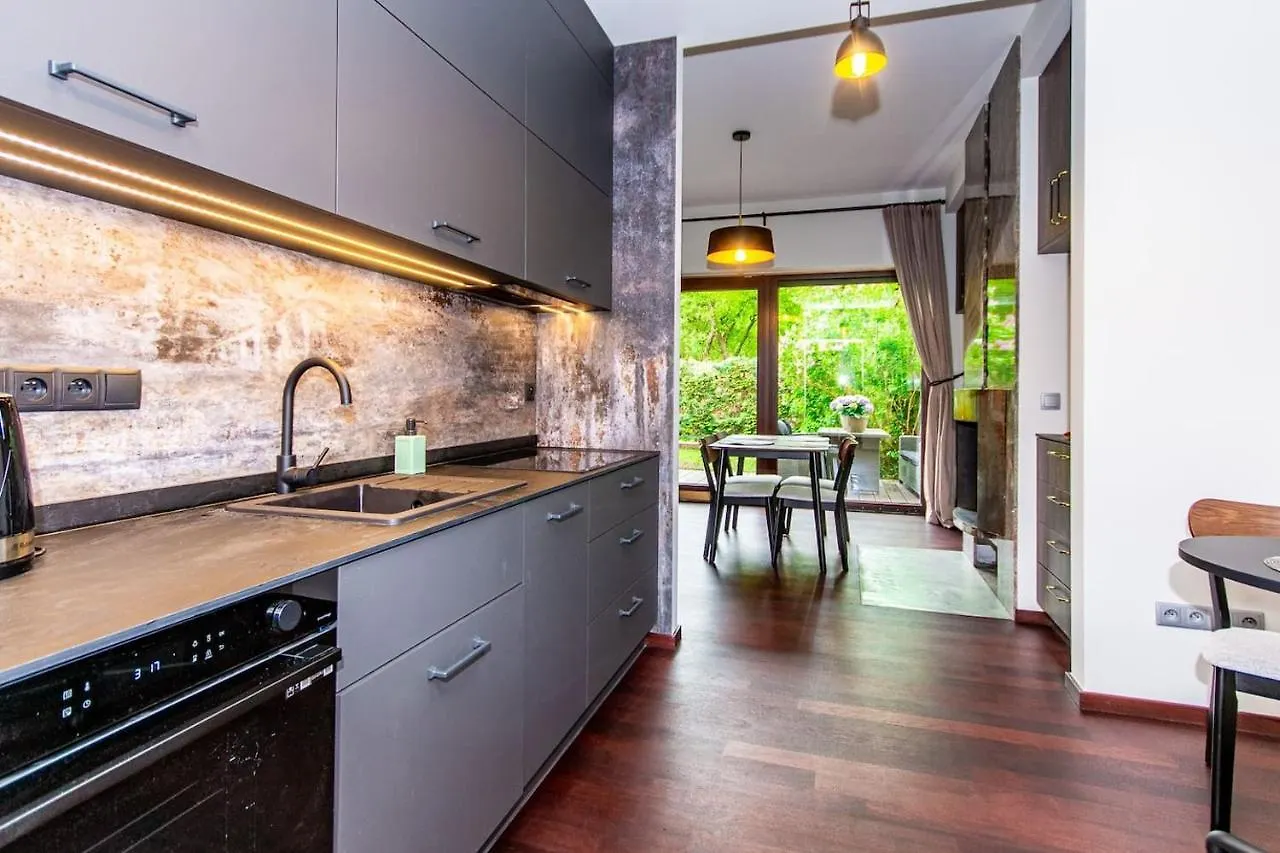 Inpoint 2-Bedrooms Apartment With Private Garden And Free Parking Kraków